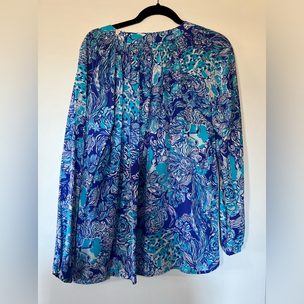 EUC Lilly Pulitzer Elsa Top - Large - Picture 3 of 3